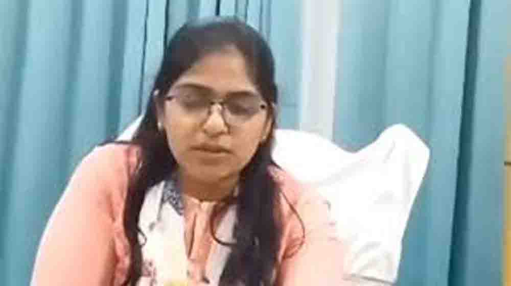 ज्योति मौर्या और आलोक मौर्या के विवाद का सुखद अंत, ढाई साल बाद गिले-शिकवे भुलाकर फिर साथ रहने को हुए तैयार ज्योति मौर्या और आलोक मौर्या के विवाद का सुखद अंत, ढाई साल बाद गिले-शिकवे भुलाकर फिर साथ रहने को हुए तैयार