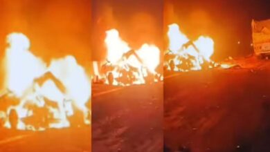 मिर्जापुर में ट्रक के ब्रेक फेल, बोलेरो को मारी टक्कर, 9 लोग जिंदा जलकर मरे