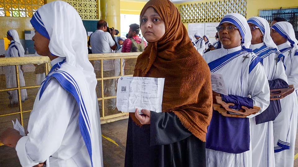 दूसरे चरण में करीब 90% मतदान, चुनाव बाद भी बंगाल में रहेगी CAPF की 700 कंपनियां