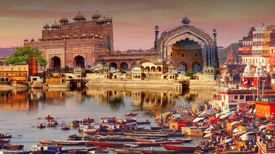 योगी सरकार में पर्यटन को नई उड़ान, यूपी बना आस्था और विकास का केंद्र