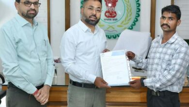 नक्सल पीड़ितों को नया जीवन: कलेक्टर ने सौंपे नियुक्ति पत्र, कांकेर बना पहला प्रशिक्षण और रोजगार प्रदान करने वाला जिला