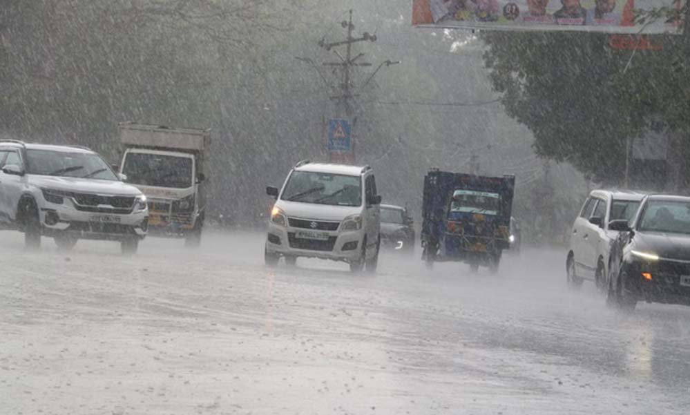 MP में 5 अप्रैल तक ओले और आंधी-बारिश का दौर, भोपाल-इंदौर समेत 30 जिलों में बारिश का अलर्ट