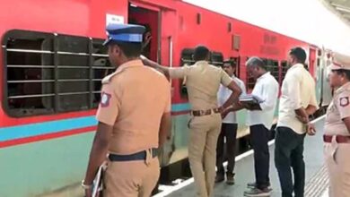 बंगाल में पकड़े गए 14 बांग्लादेशी नागरिक, फर्जी आधार, मलेशियाई करेंसी और कश्मीर का प्लान हुआ उजागर