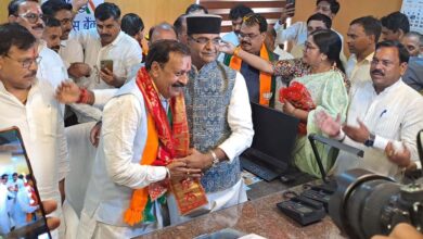 महेंद्र सिंह यादव ने अपेक्स बैंक में पदभार ग्रहण करते हुए किया ऐतिहासिक स्वागत