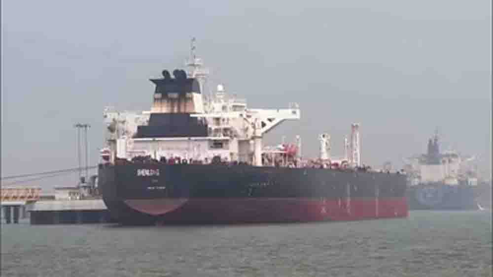 होर्मुज जलडमरूमध्य में बढ़ी हलचल: 16 जहाजों की आवाजाही, तेल आपूर्ति में राहत के संकेत होर्मुज जलडमरूमध्य में बढ़ी हलचल: 16 जहाजों की आवाजाही, तेल आपूर्ति में राहत के संकेत