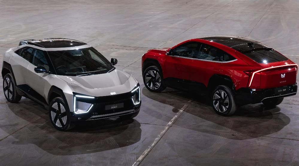 महिंद्रा की इलेक्ट्रिक कार्स ने मचाई धूम, 1 साल में बेचीं इतनी यूनिट्स, महिंद्रा ने हासिल किया खास मुकाम