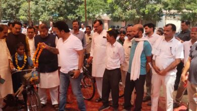 शैक्षणिक सत्र के द्वितीय दिवस भी शासकीय विद्यालयों में ‘प्रवेश उत्सव’ का हुआ आयोजन शैक्षणिक सत्र के द्वितीय दिवस भी शासकीय विद्यालयों में ‘प्रवेश उत्सव’ का हुआ आयोजन