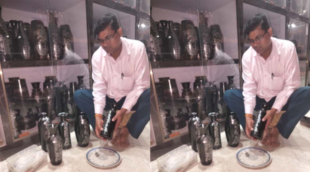 योगी सरकार में चमकी आज़मगढ़ की पहचान: निज़ामाबाद की ब्लैक पॉटरी को मिला वैश्विक सम्मान