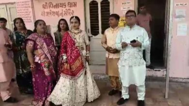 जामनगर में दुल्हन ने शादी से पहले किया मतदान, लोकतंत्र की मिसाल