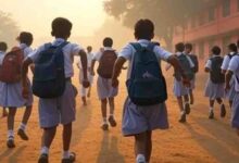 निजी स्कूलों की मनमानी पर सख्ती: फीस, किताब और यूनिफॉर्म पर प्रशासन का शिकंजा