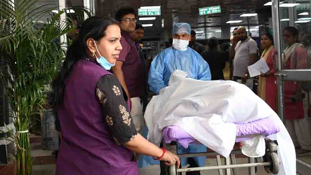 कानपुर किडनी ट्रांसप्लांट रैकेट का भंडाफोड़, उन्नाव और जालौन तक फैला नेटवर्क, कई डॉक्टर और नर्सिंगहोम रडार पर कानपुर किडनी ट्रांसप्लांट रैकेट का भंडाफोड़, उन्नाव और जालौन तक फैला नेटवर्क, कई डॉक्टर और नर्सिंगहोम रडार पर