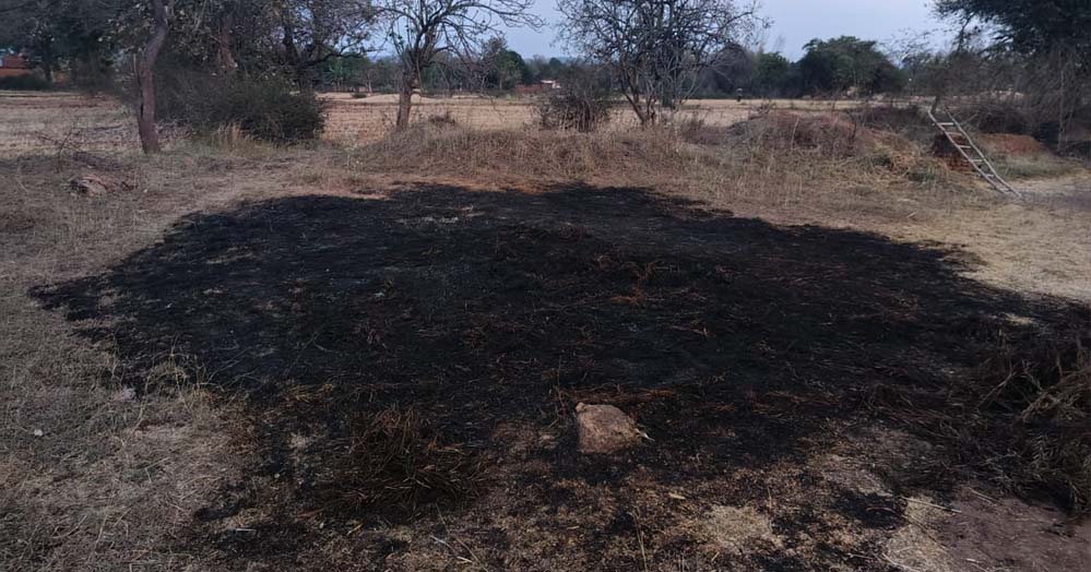 आग का कहर किसान की फसल जलकर खाक