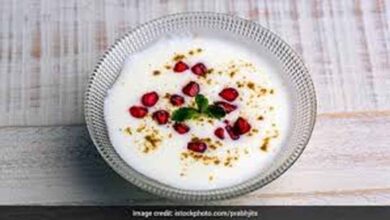 गर्मी में ठंडक का स्वाद: बनाएं खट्टा-मीठा अनारदाना रायता, आसान रेसिपी