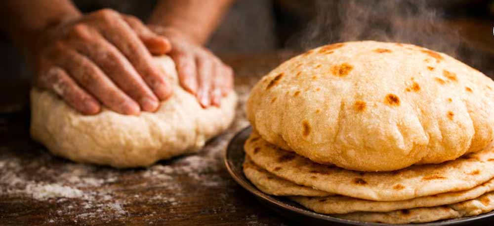 मुलायम रोटी बनाने का आसान तरीका, आटे में मिलाएं ये एक चीज मुलायम रोटी बनाने का आसान तरीका, आटे में मिलाएं ये एक चीज