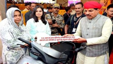 सफलता की कहानी- ई-स्कूटर अनुदान योजना से दमोह की सायरा बी बनीं आत्मनिर्भर