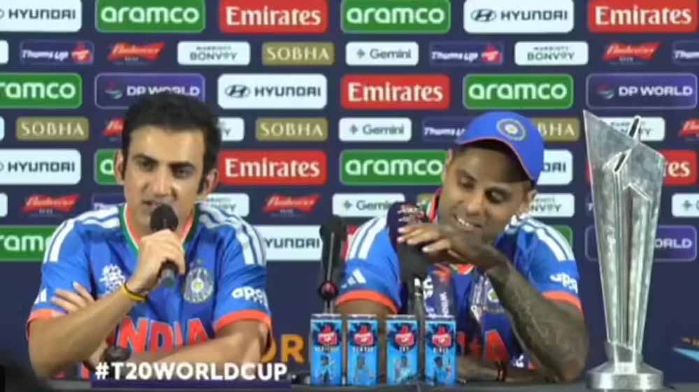 गौतम गंभीर के कार्यकाल विस्तार पर चर्चा, 2028 तक बने रह सकते हैं कोच गौतम गंभीर के कार्यकाल विस्तार पर चर्चा, 2028 तक बने रह सकते हैं कोच