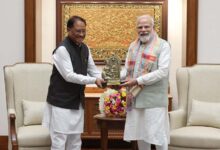 बस्तर 2.0 की शुरुआत: मुख्यमंत्री साय ने पीएम मोदी को दिया आमंत्रण, विकास का ब्लूप्रिंट सौंपा