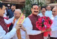 दतिया उपचुनाव पर बढ़ी सरगर्मी, हाईकोर्ट में सुनवाई 15 अप्रैल तक टली, BJP नेताओं की बंद कमरे में बैठक