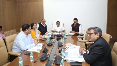 जिला एवं तहसील स्तर पर भी कामर्शियल सिलेंडर की उपलब्धता सुनिश्चित करें