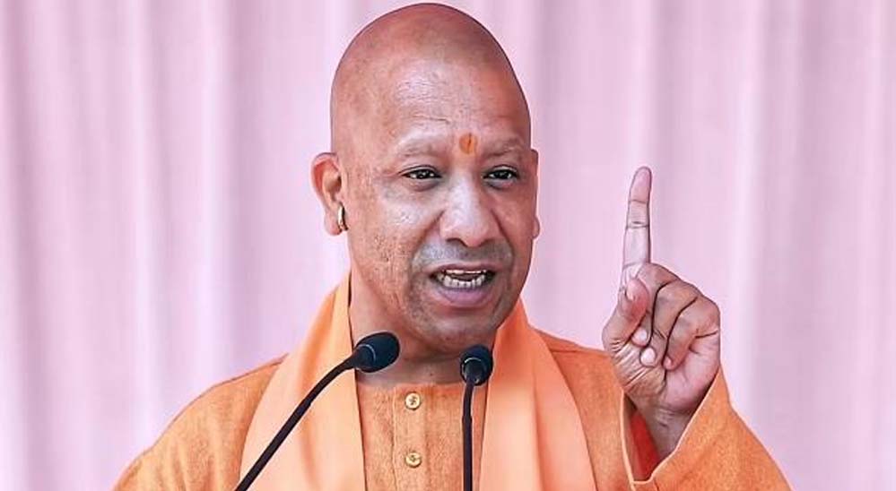 दिग्विजयनाथ पीजी कॉलेज में मुख्यमंत्री ने किया डॉ. तेज प्रताप शाही की स्मृति में आधुनिक कंप्यूटर प्रयोगशाला का उद्घाटन