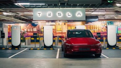 TESLA ने लगाया नया सुपरचार्जर, अब 15 मिनट में चार्ज होगी इलेक्ट्रिक कार