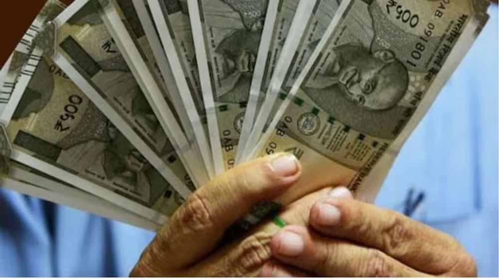 आठवें वेतन आयोग में कर्मचारियों की बड़ी मांग, न्यूनतम वेतन 50 हजार रुपये करने का प्रस्ताव