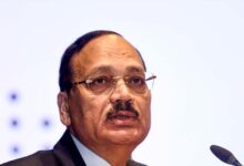 पहली बार मोबाइल लेकर सुप्रीम कोर्ट पहुंचे CJI सूर्यकांत, किसका था मैसेज?