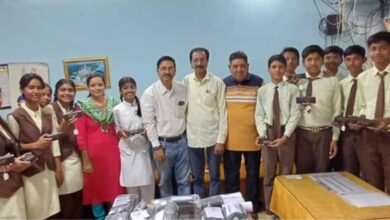 शासकीय उत्कृष्ट विद्यालय के 92 विद्यार्थियों को निःशुल्क चश्मों का वितरण