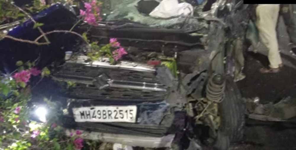 इटारसी फोरलेन पर मौत की रफ्तार: 130 की स्पीड से ट्राले में घुसी कार, दो युवकों की मौके पर मौत इटारसी फोरलेन पर मौत की रफ्तार: 130 की स्पीड से ट्राले में घुसी कार, दो युवकों की मौके पर मौत