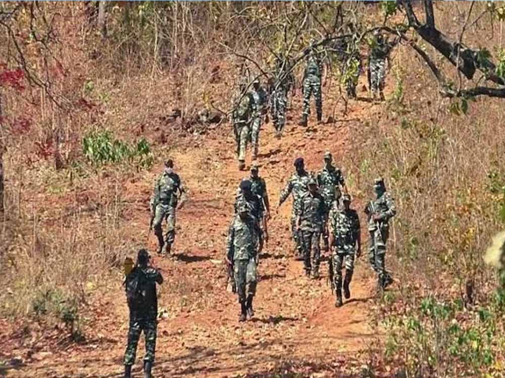 जगरगुंडा में टूटी दहशत की दीवार, नक्सलमुक्त होते ही खाकी की वापसी से लौटी रौनक