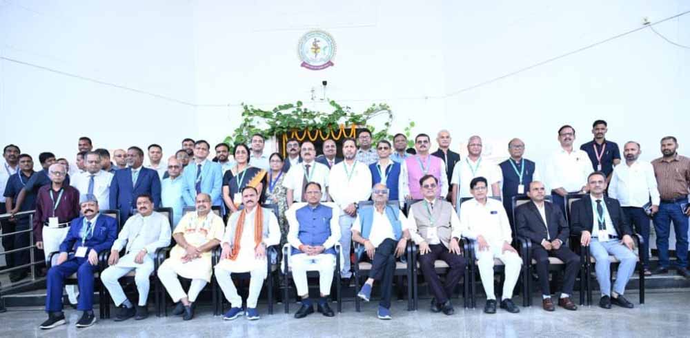 मातृ-शिशु मृत्यु दर घटाने का मिशन तेज, स्वास्थ्य मंत्री ने दिए गुणवत्ता सुधार के सख्त निर्देश