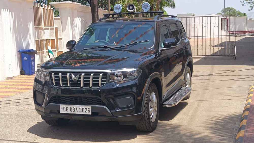 CM साय का देसी अंदाज: फॉर्च्यूनर छोड़ अब ‘स्कॉर्पियो’ में करेंगे सफर CM साय का देसी अंदाज: फॉर्च्यूनर छोड़ अब ‘स्कॉर्पियो’ में करेंगे सफर