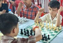 नक्सलगढ़ के युवा चमके: शतरंज में अंडर-15 में मयंक, अंडर-11 में अयांश ने जीता खिताब