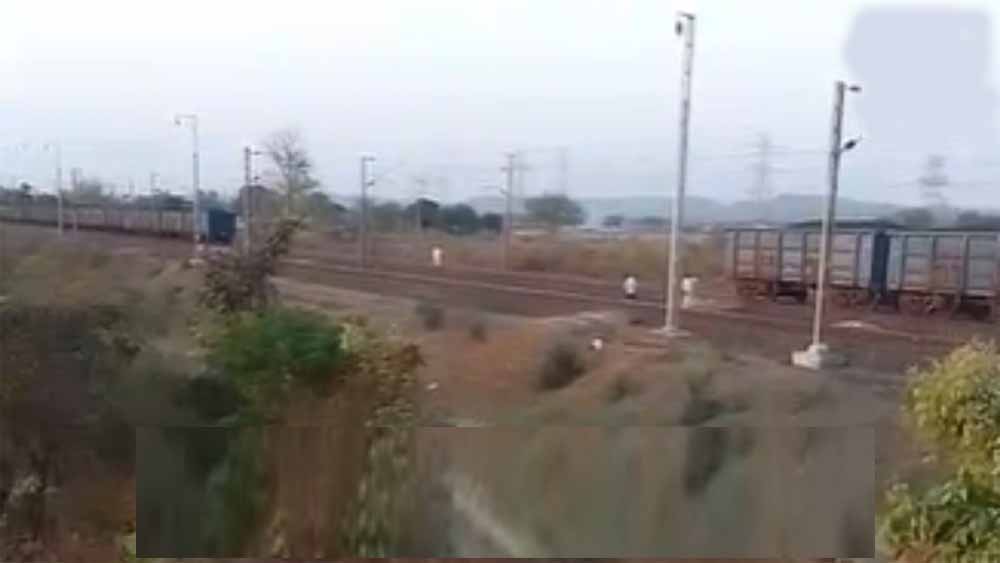 बिलासपुर-कटनी रेल सेक्शन पर बड़ा हादसा टला: मालगाड़ी की कपलिंग टूटी, 25 डिब्बे हुए अलग