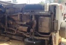 सूरजपुर में बड़ा हादसा: बाइक सवार को बचाने में घर में घुसा वाहन, SDM समेत पुलिसकर्मी घायल