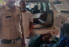 दमोह के डायल-112 हीरोज सड़क दुर्घटना में गंभीर रूप से घायल 03 व्यक्तियों को पहुँचाया अस्पताल