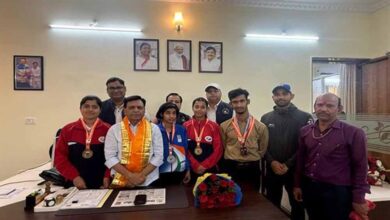उप मुख्यमंत्री  देवड़ा से पैरा नेशनल गेम्स के विजेता खिलाड़ियों ने की भेंट
