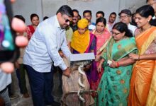 मंत्री गजेन्द्र यादव ने उचित मूल्य दुकान का किया औचक निरीक्षण