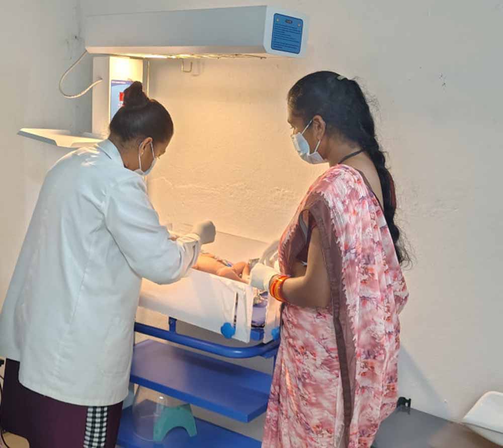 बीजापुर के पालनार में स्वास्थ्य क्रांति: ‘आयुष्मान आरोग्य मंदिर’ से बदल रही वनांचल की तस्वीर