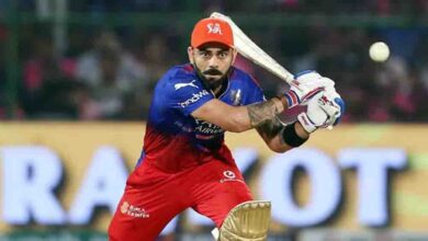 राजस्थान के खिलाफ कैसा है विराट कोहली का रिकॉर्ड? आंकड़े देख कांप उठेंगे गेंदबाज राजस्थान के खिलाफ कैसा है विराट कोहली का रिकॉर्ड? आंकड़े देख कांप उठेंगे गेंदबाज