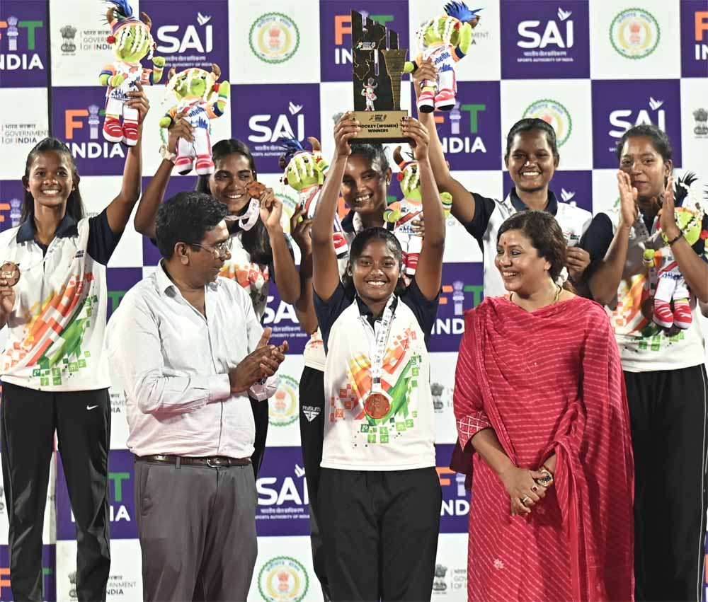 जंगल के मैदानों से राष्ट्रीय मंच तक : भारत की हॉकी विरासत को जीवित रखे हुए हैं जनजातीय समुदाय