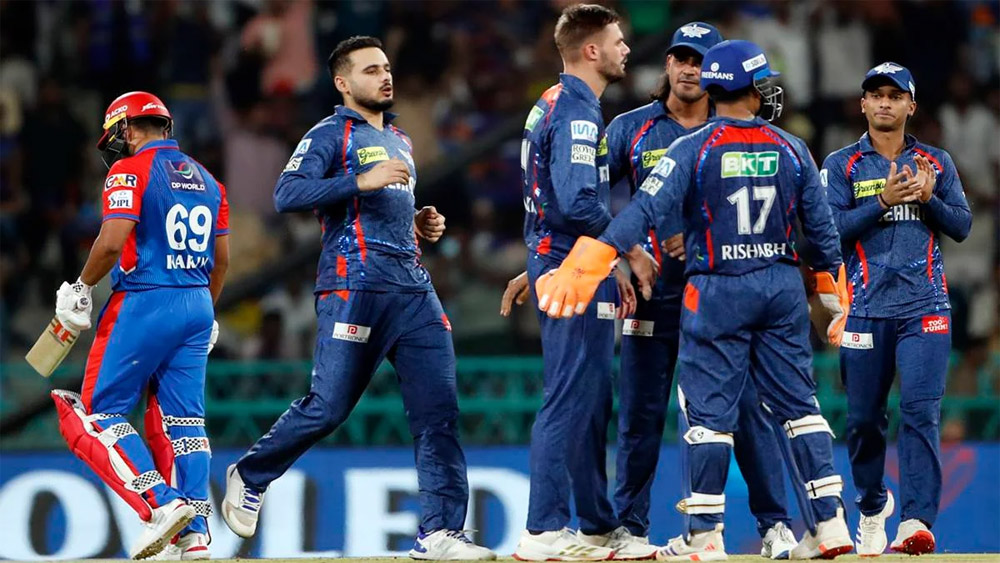 IPL के मैदान पर ऋषभ पंत बने ‘शांतिदूत’, नीतीश राणा और दिग्वेश राठी की पुरानी दुश्मनी खत्म, वीडियो वायरल IPL के मैदान पर ऋषभ पंत बने ‘शांतिदूत’, नीतीश राणा और दिग्वेश राठी की पुरानी दुश्मनी खत्म, वीडियो वायरल