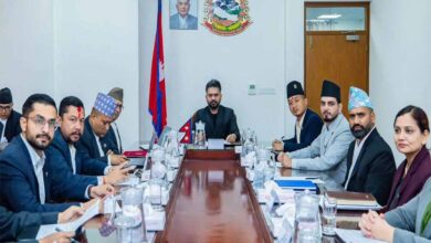 नेपाल में संकट गहराया, सरकार ने हफ्ते में दो दिन की छुट्टी का ऐलान किया