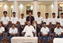 धमतरी के विद्यार्थियों ने किया लोकभवन का भ्रमण : राज्यपाल से की आत्मीय मुलाकात राज्यपाल  रमेन डेका