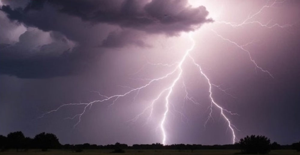 अप्रैल में भी गर्मी से राहत, देशभर में झमाझम बारिश, मौसम विभाग ने जारी किया अलर्ट