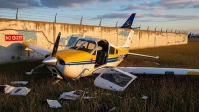 यूपी में बड़ा हादसा टला: लैंडिंग के दौरान रनवे से फिसला प्रशिक्षु विमान, ट्रेनी पायलट बाल-बाल बचीं