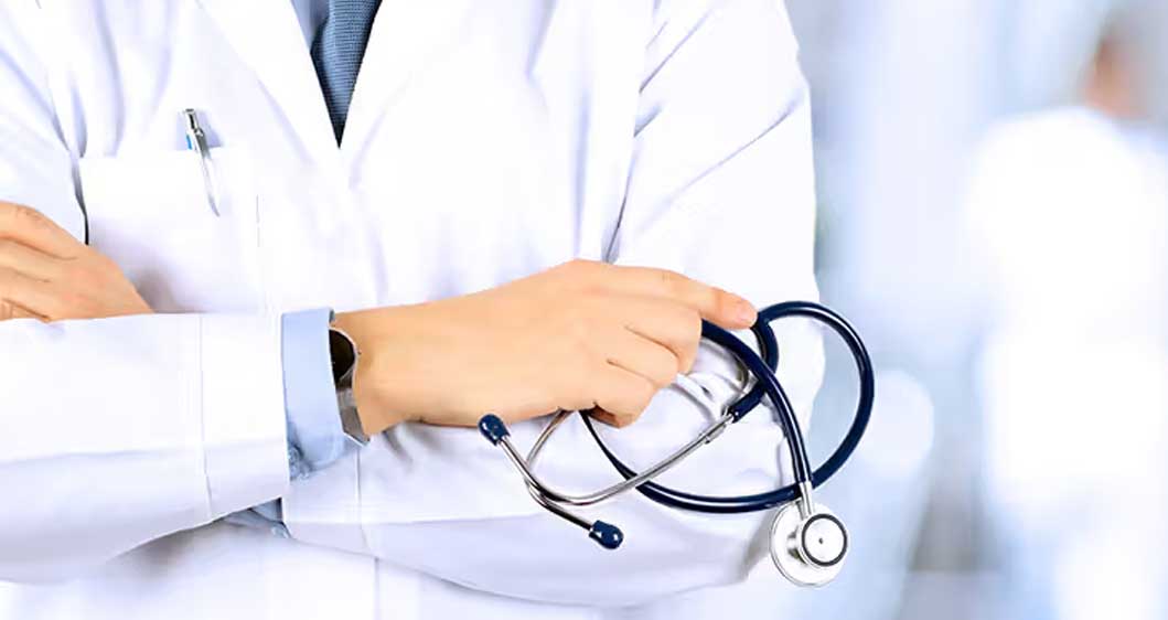 कैंसर मरीजों के लिए बड़ा झटका, PMJAY के पैनल से 300 डॉक्टर बाहर, जानें कारण कैंसर मरीजों के लिए बड़ा झटका, PMJAY के पैनल से 300 डॉक्टर बाहर, जानें कारण