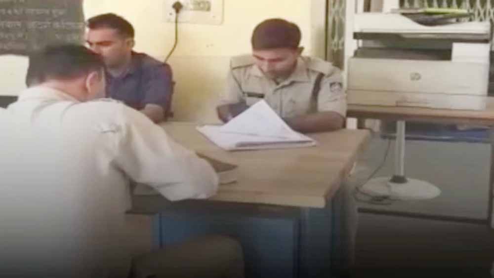ग्वालियर में भोजपुरी अभिनेता रियाज हुसैन पर FIR, 2 लाख लेकर शूटिंग से नदारद