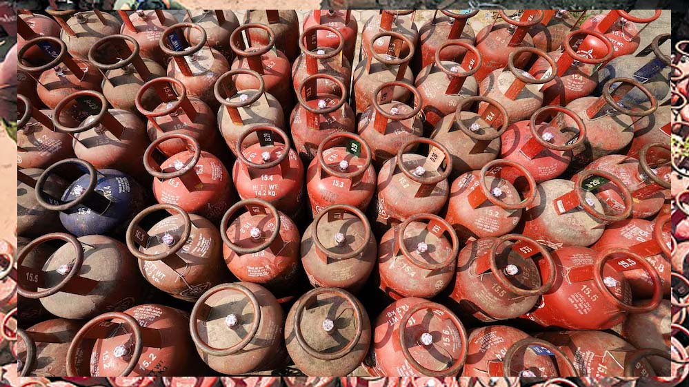 LPG संकट का सरकार ने किया हल, ‘छुटकू’ सिलेंडरों की सप्लाई बढ़ाई, आईडी दिखाकर ले जाएं