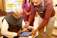 राज्यपाल पटेल ने जनगणना की स्व-गणना प्रक्रिया में हिस्सा लिया